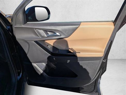 Used 2025 Chevrolet Equinox ACTIV w/ Safety and Technology Package image 27