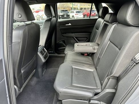 Used 2020 Volkswagen Atlas Cross Sport SEL image 18