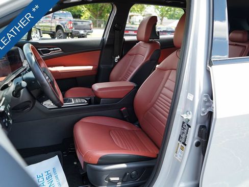 Used 2026 Kia Sportage SX FWD image 6