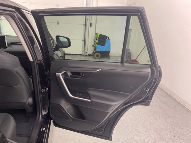 Certified 2025 Toyota RAV4 LE AWD/4WD image 37