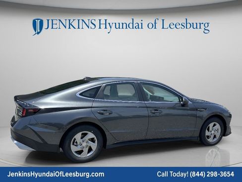 New 2026 Hyundai Sonata SE FWD image 4