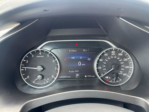 Used 2015 Nissan Murano Platinum w/ Platinum Technology Package FWD image 10