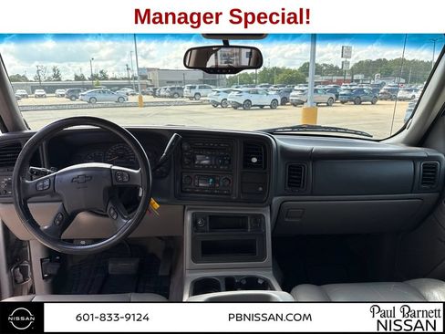 Used 2006 Chevrolet Tahoe Z71 w/ Z71 Preferred Equipment Group RWD image 19