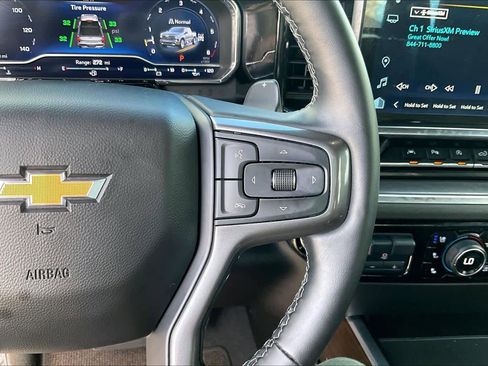 Used 2024 Chevrolet Silverado 1500 High Country w/ Technology Package image 24