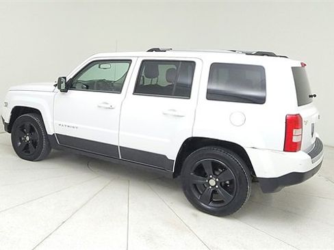 Used 2014 Jeep Patriot Limited image 8