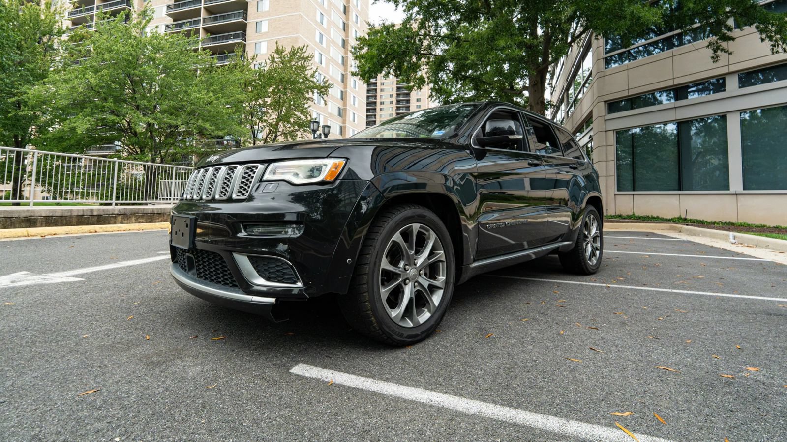 Used 2019 Jeep Grand Cherokee Summit w/ Platinum Series Group AWD/4WD image 7