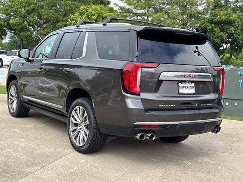 Used 2021 GMC Yukon Denali w/ Denali Premium Package AWD/4WD image 11