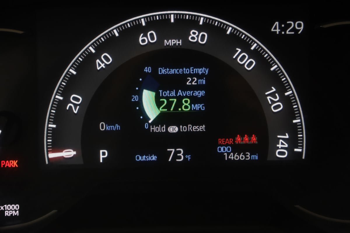 Used 2025 Toyota RAV4 LE AWD/4WD image 27