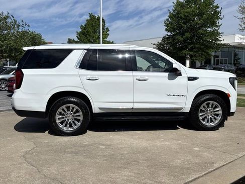 Used 2021 GMC Yukon SLT RWD image 2