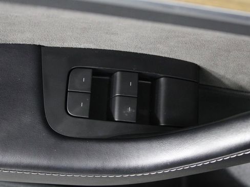 Used 2023 Tesla Model 3 Performance image 20