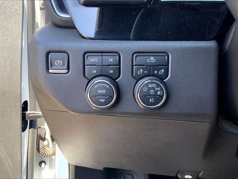 Used 2024 Chevrolet Silverado 1500 LT Trail Boss w/ Protection Package AWD/4WD image 36
