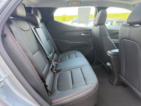 Used 2027 Chevrolet Bolt RS w/ Technology Package FWD image 15