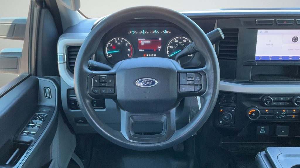 Used 2023 Ford F250 XLT w/ FX4 Off-Road Package AWD/4WD image 9