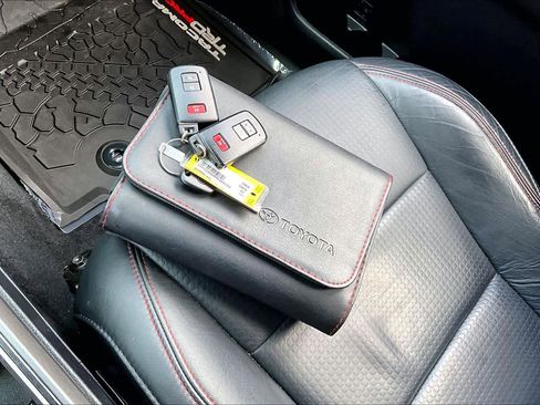 Used 2021 Toyota Tacoma TRD Pro image 14