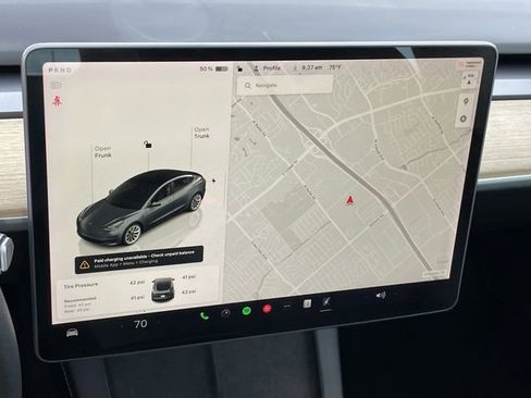 Used 2022 Tesla Model 3 Standard Range image 15