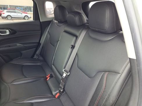 Used 2022 Jeep Compass Trailhawk image 17