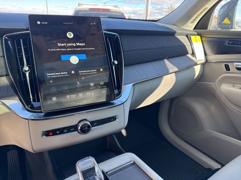 New 2026 Volvo XC90 T8 Ultra w/ Protection Package Premier image 23