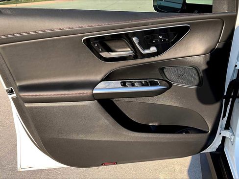 Used 2024 Mercedes-Benz GLC 43 AMG 4MATIC image 20