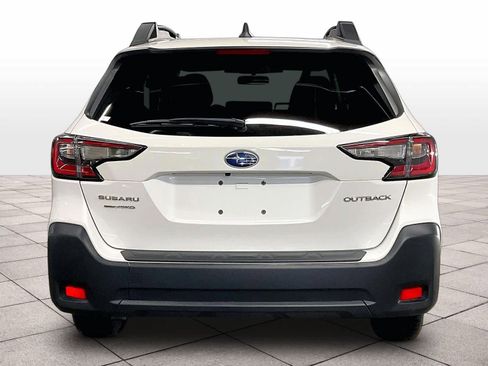 Used 2025 Subaru Outback Premium image 7