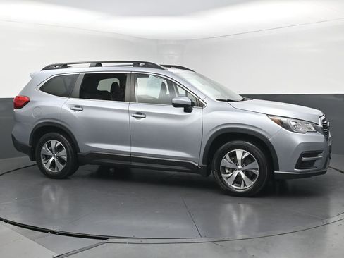 Used 2021 Subaru Ascent Premium w/ Convenience Package image 6