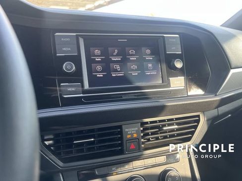Used 2023 Volkswagen Jetta Sport FWD image 23