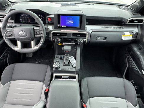 New 2026 Toyota Tacoma TRD Off-Road AWD/4WD image 4