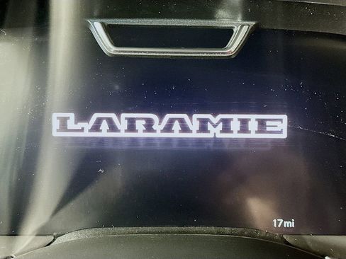 New 2026 RAM 2500 Laramie AWD/4WD image 11