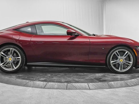 Used 2023 Ferrari Roma image 10