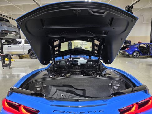 Used 2024 Chevrolet Corvette Stingray Preferred Cpe w/ Z51 Performance Package image 19