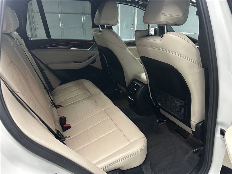 Used 2018 BMW X3 xDrive30i w/ Premium Package AWD/4WD image 11