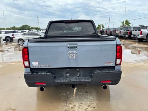Used 2023 Honda Ridgeline Sport image 5