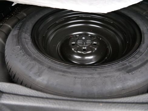 Used 2020 Nissan Rogue SV image 14