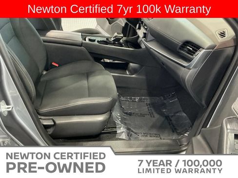 Used 2023 Nissan Rogue S AWD/4WD image 15