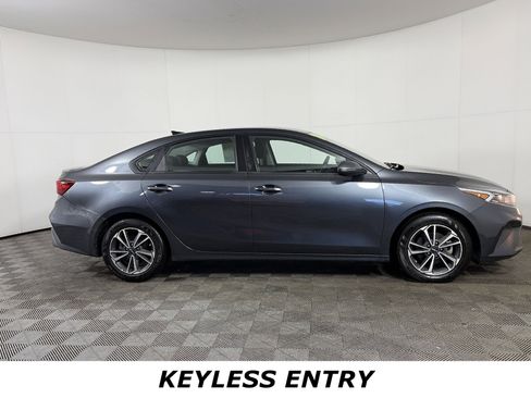 Used 2024 Kia Forte LXS w/ LXS Technology Package image 7