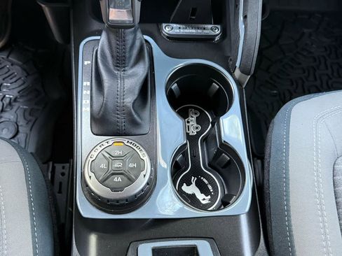 Used 2022 Ford Bronco Outer Banks w/ Sasquatch Package AWD/4WD image 21