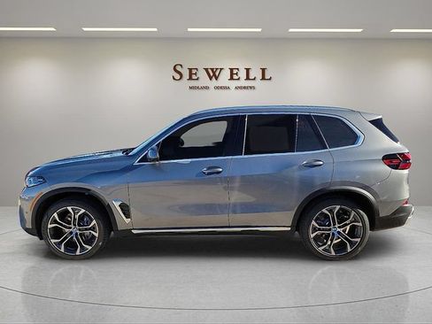 Used 2026 BMW X5 sDrive40i RWD image 2