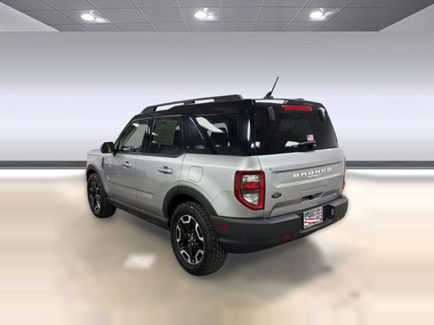 Used 2021 Ford Bronco Sport Outer Banks image 3