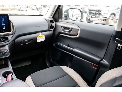 Used 2025 Ford Bronco Sport Big Bend image 15