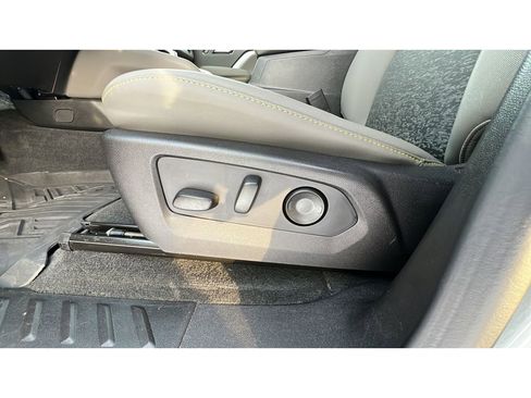 Certified 2024 Chevrolet Colorado ZR2 w/ Technology Package image 17