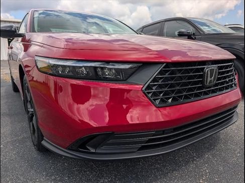 Used 2025 Honda Accord SE image 22