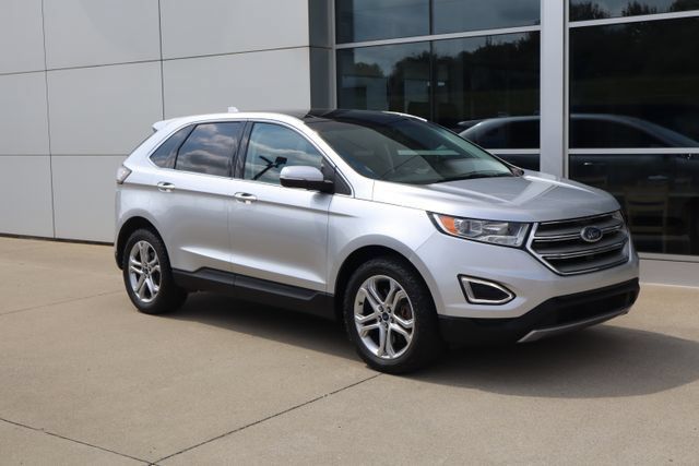 Used 2017 Ford Edge Titanium w/ Technology Package AWD/4WD image 7