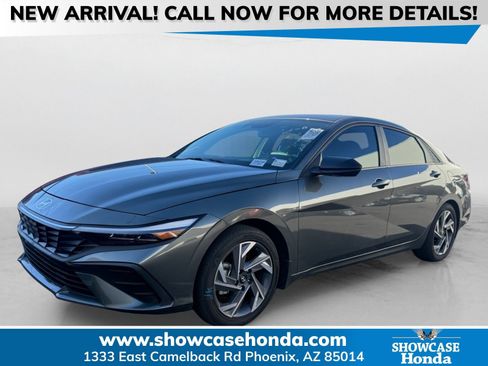 Used 2025 Hyundai Elantra Sport image 1