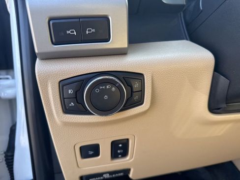 Used 2017 Ford F350 Lariat w/ Lariat Ultimate Package image 15