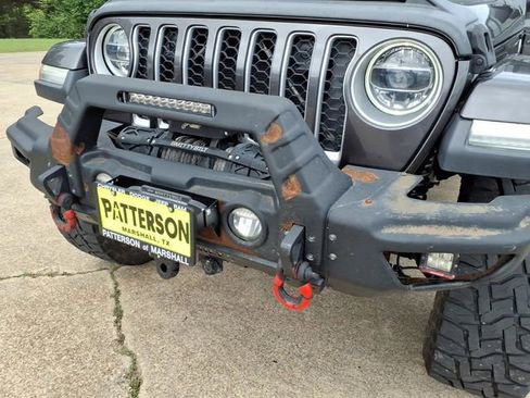Used 2020 Jeep Gladiator Overland AWD/4WD image 6