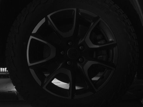 Used 2025 Jeep Compass Trailhawk image 13