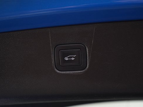 Used 2024 Chevrolet Blazer Premier AWD/4WD image 17