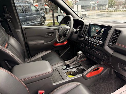 Used 2024 Nissan Frontier PRO-4X w/ Pro Premium Package AWD/4WD image 22