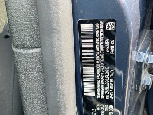 Used 2020 Jeep Renegade Latitude FWD image 27