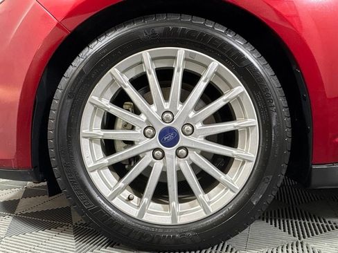 Used 2015 Ford C-MAX SEL w/ Equipment Group 302A FWD image 8