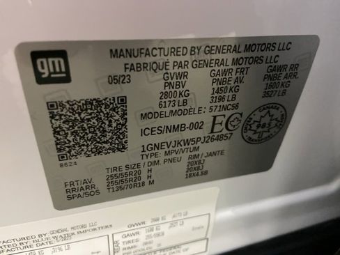 Used 2023 Chevrolet Traverse RS image 75